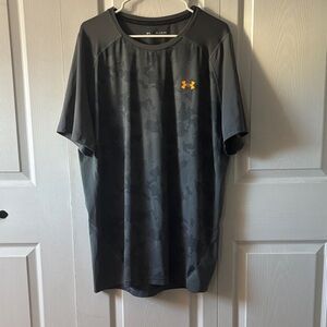 Under Armour Men's Fitted Heat Gear XXL